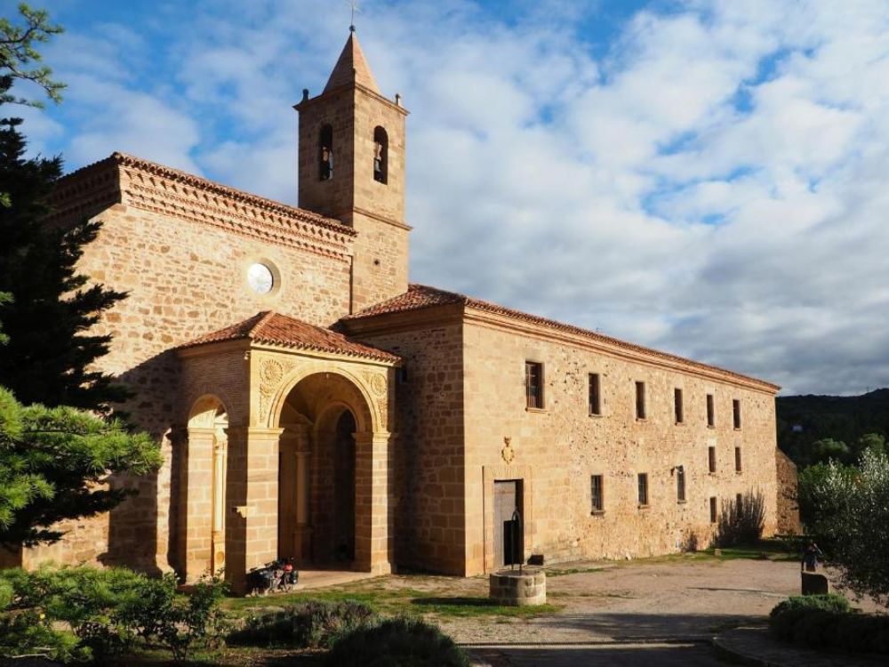 Hospedería Monástica Monasterio El Olivar